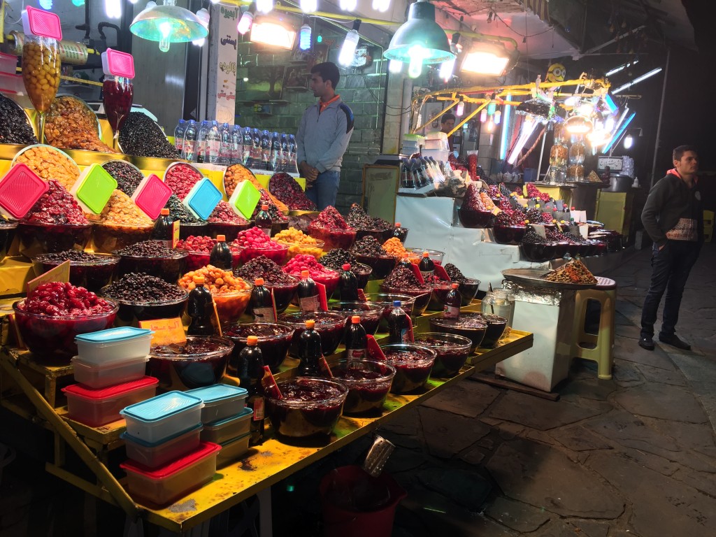 Darband Sour Fruit Stand